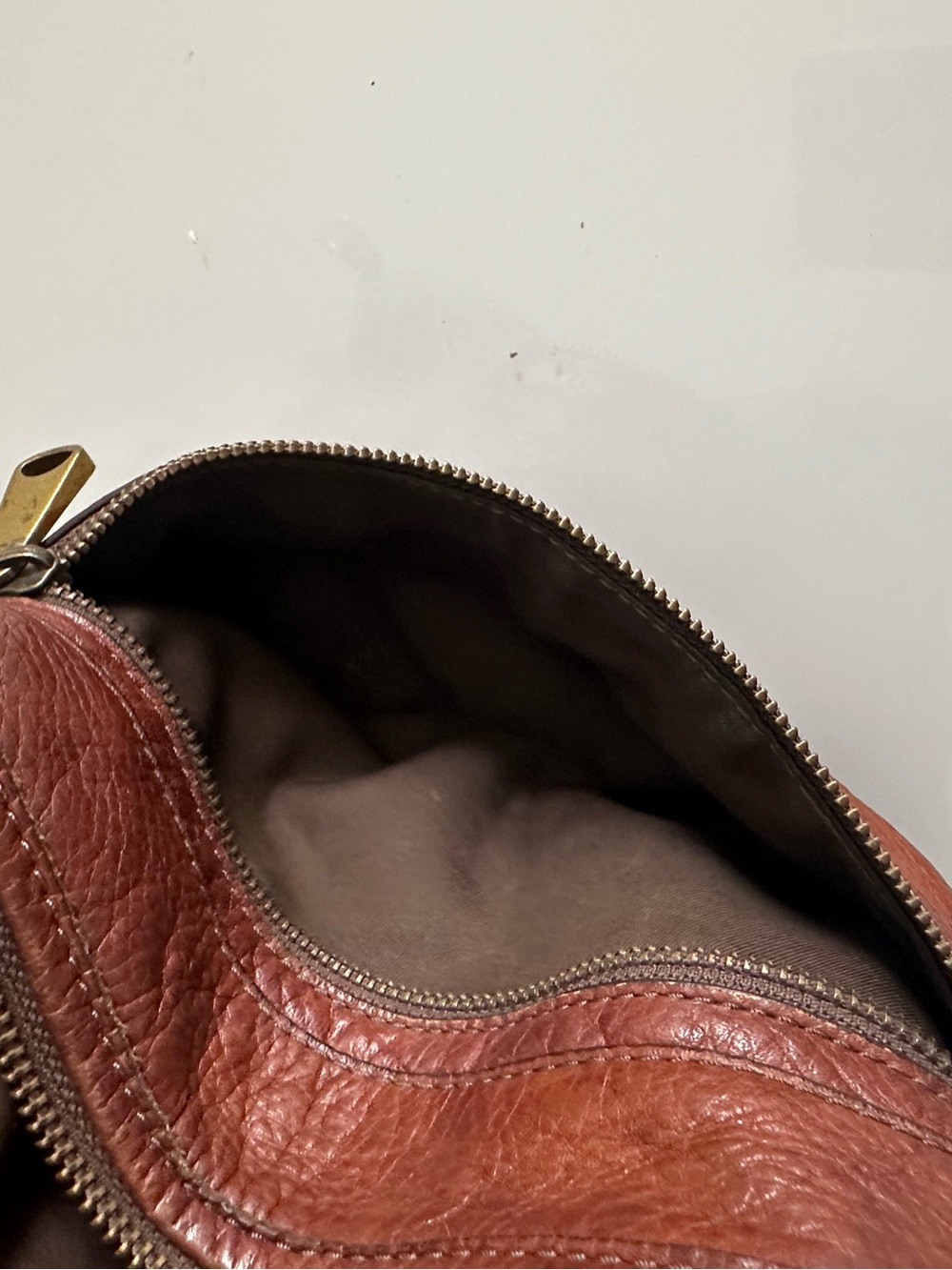 Fossil Brown/Burgandy Leather Crossbody Bag with Front Zip Pockets - Picture 10 of 12